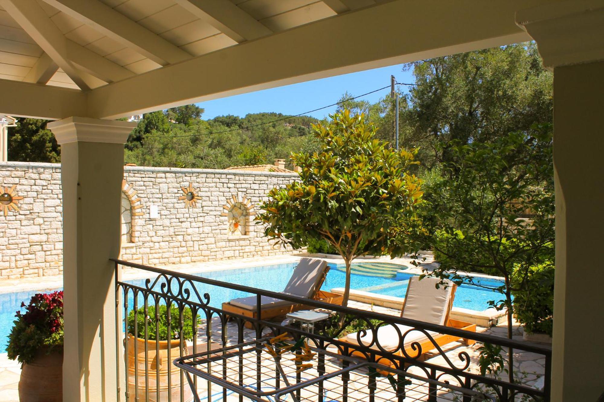 Yiannis Villa *